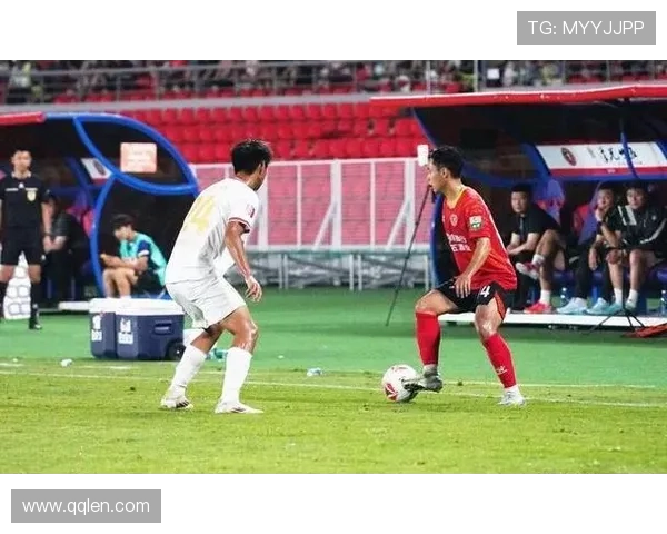 河南4-0大胜辽宁铁人 终结六轮不胜困境